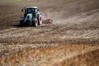 Un numéro d'urgence pour les agriculteurs nécessitant des conseils a été lancé par Marchés Equitables Suisse